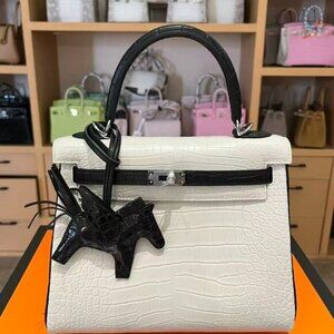 Classic Hermes Bag: A Stylish and Versatile Choice for Elegance